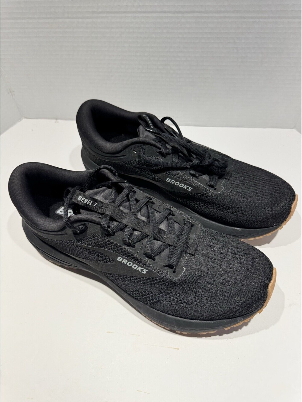 Brooks Revel 7 - Men’s Size 11 - Regular Width - Brand New In Box!